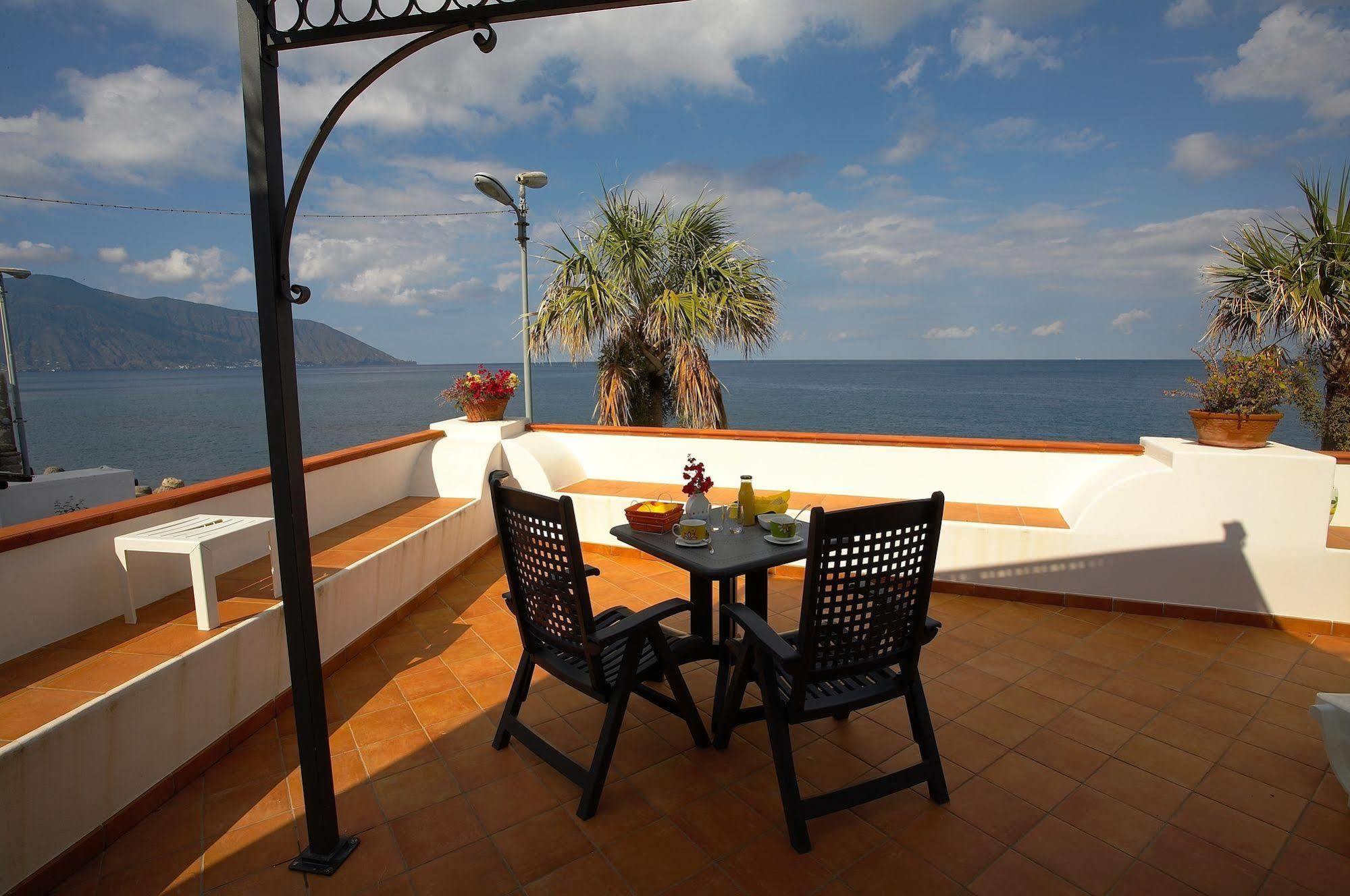 Hotel Residence Acquacalda Lipari  Luaran gambar